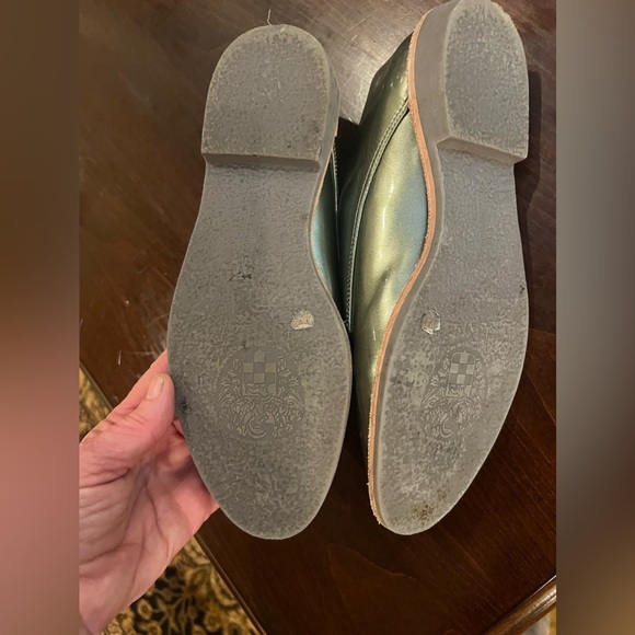 Vince Camuto ladies leather oxfords. Metallic Olive green. 8.5. Very good cond - Picture 6 of 11